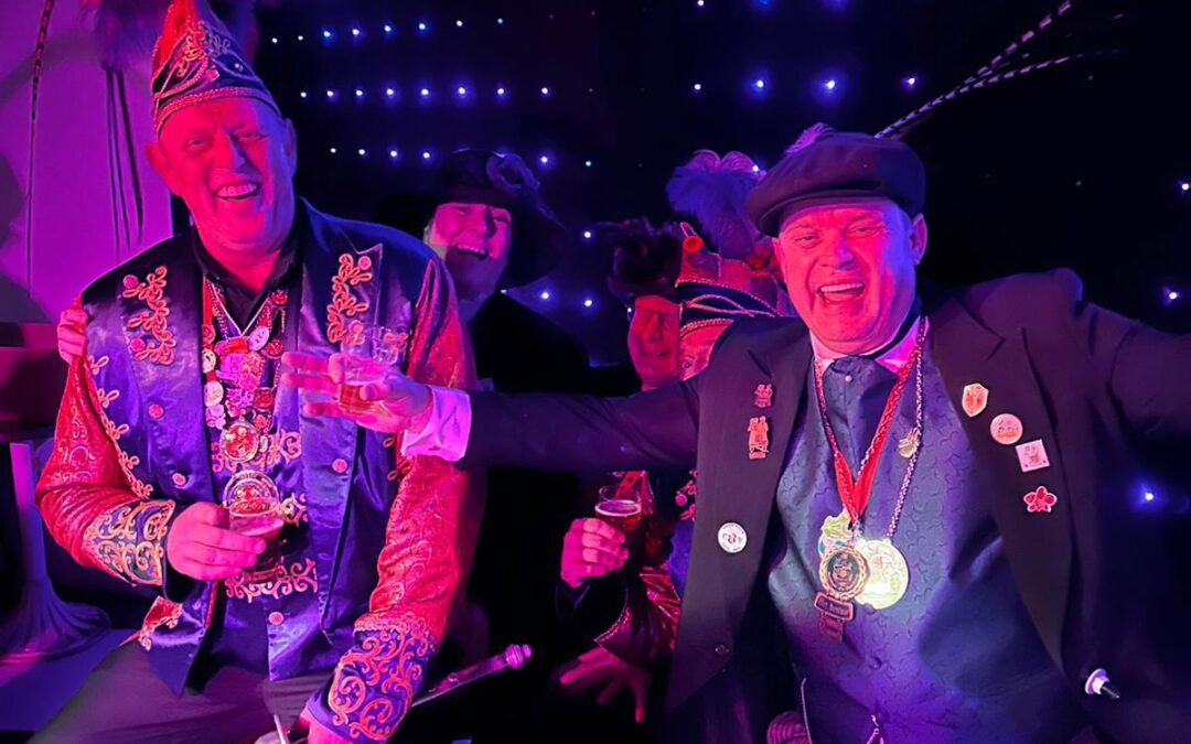 Gezelligheid bij de Aagse Knuppels